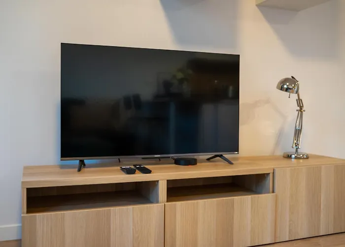 Airport - Balcony, Parking, Bus Nearby - By Rentujemy *