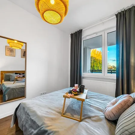 Διαμέρισμα Airport - Balcony, Parking, Bus Nearby - By Rentujemy Βαρσοβία