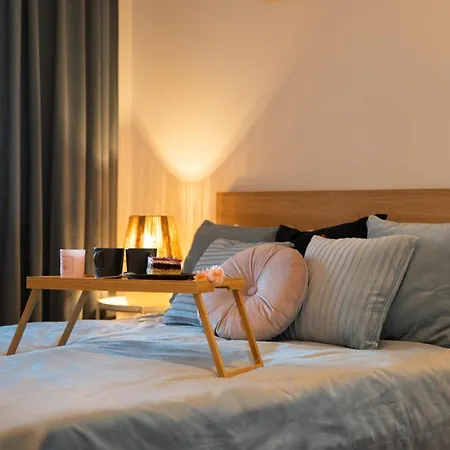 Διαμέρισμα Airport - Balcony, Parking, Bus Nearby - By Rentujemy