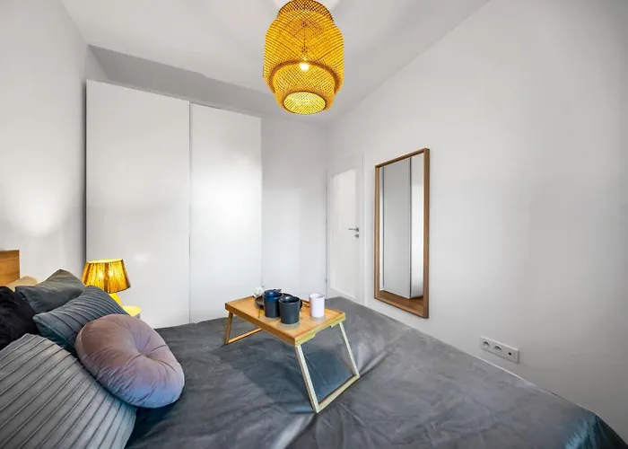 Διαμέρισμα Airport - Balcony, Parking, Bus Nearby - By Rentujemy *